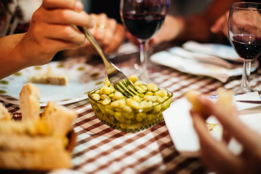Lisbon: Private Evening Tour with Drinks & Bites in Alfama - Pace, comfort, and expectations: how to enjoy the walk without getting worn out