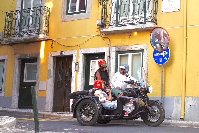 Lisbon: Private Experience Motorcycle Sidecar Tour - Meeting point at R. Garrett 88, and how the tour runs