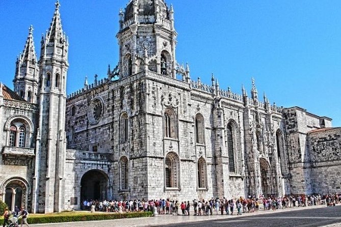 Lisbon Private Full Day Sightseeing Tour - Chiado Walking Time: Small Stroll, Big Payoff