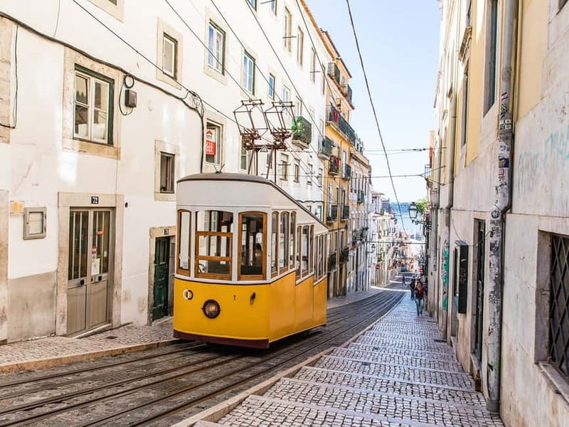 Lisbon: Private Guided Tour by Electric Tuk Tuk - Rossio Square to Lisbon Cathedral: starting with orientation