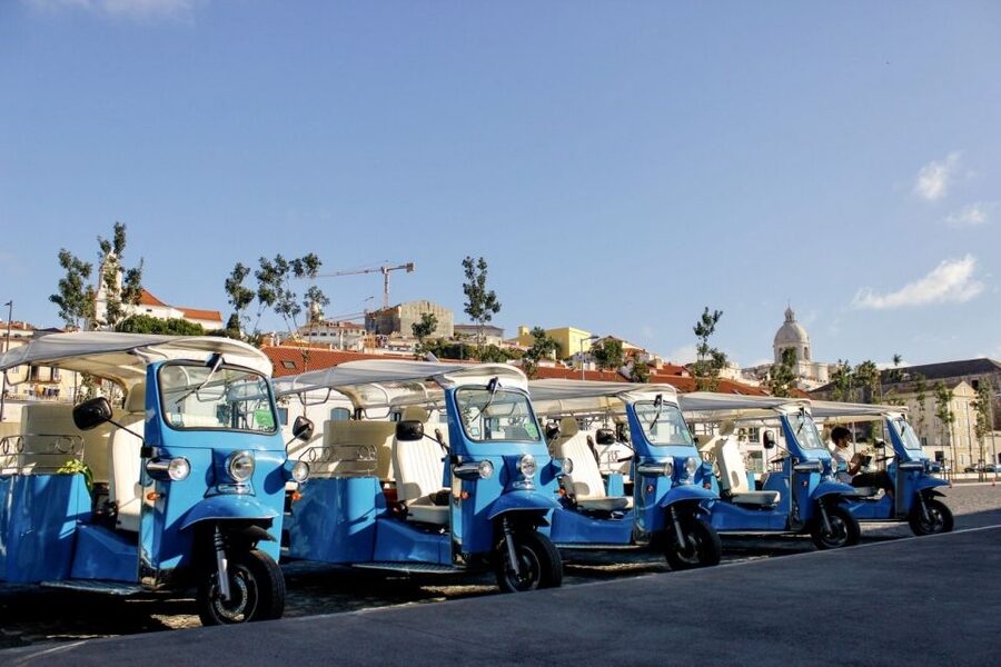 Lisbon: Private Guided Tour of Historical Center by Tuk Tuk - Guide style and pacing: the difference between seeing and understanding