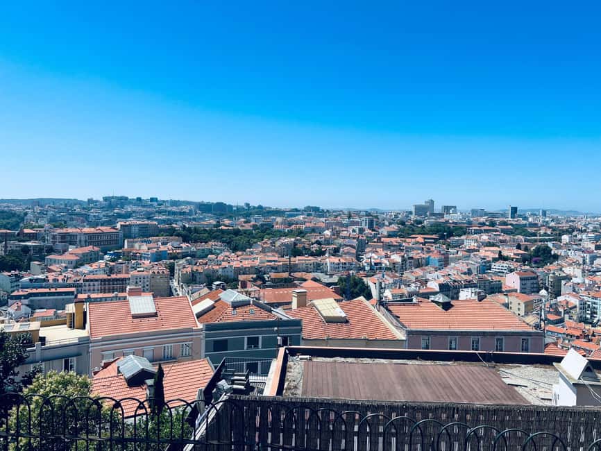 Lisbon: Private Guided TukTuk Tour Old Town 8-10 Spots - Price and value: what $38 gets you in real time