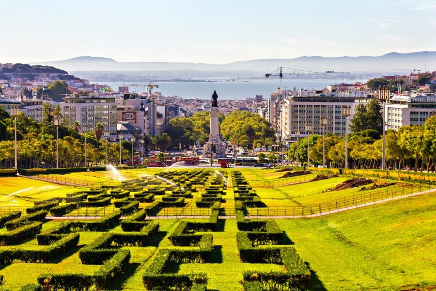 Lisbon: Private Half-Day Tour with Hotel Pickup - Belém in focused blocks: Jerónimos, Tower photos, and the Discoveries Monument