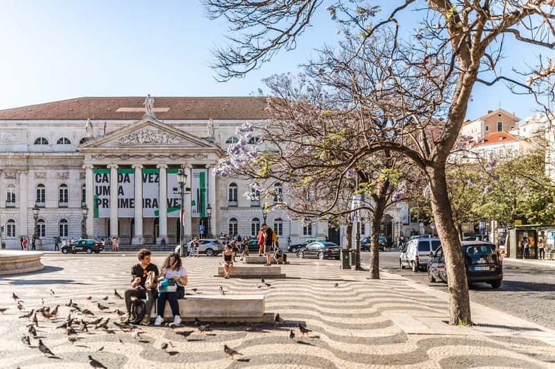 Lisbon, Private Highlights & Hidden Gems Tour with a Local - Fado stories, then time to hear the music