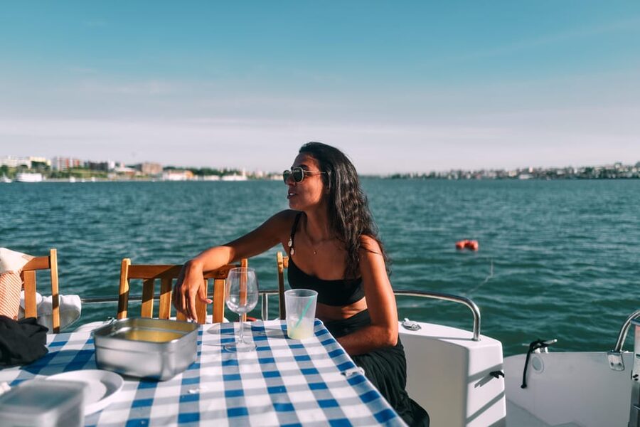 Lisbon: Private Luxury Catamaran Tour with Welcome Drink - Key highlights in plain language