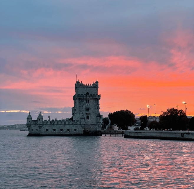Lisbon: Private Luxury Catamaran Tour with Welcome Drink - Duration choices: how 2, 3, and 4 hours change the vibe