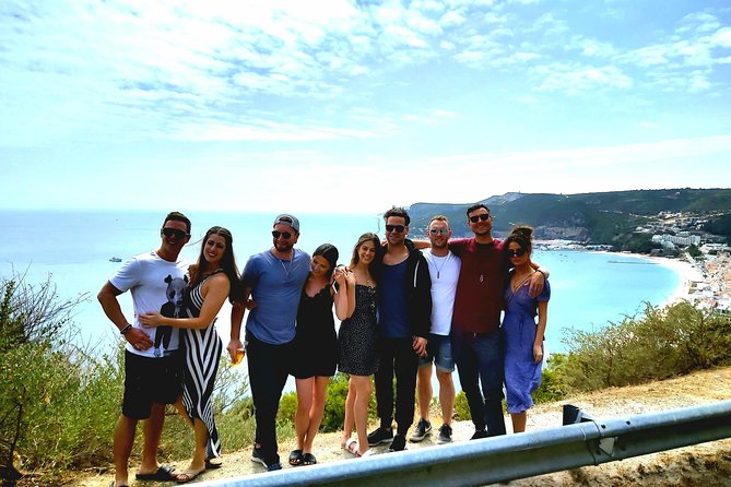 Lisbon Private Luxury Paradisiacal Coastline Tour - Ponte 25 de Abril: a quick start with major-bridge energy