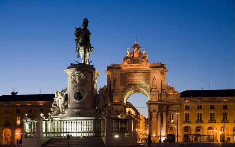 Lisbon: Private Night Tour with Fado Dinner Show - What You Actually Get for the Price (And Who It Suits)
