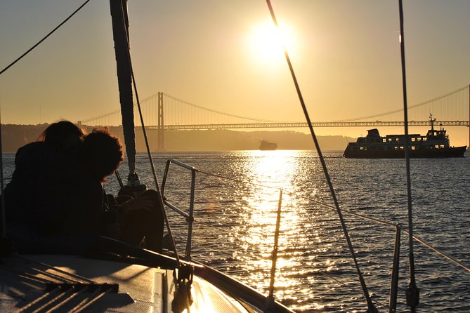 Lisbon Private Romantic 2h Cruise with sparkling wine-Day/Sunset - Your 2-Hour Route From Belém to Almada to the Downtown Riverfront
