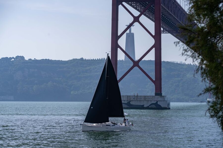 Lisbon: Private Sailboat Tour on the Tagus at Sunset - Quick hits before you book