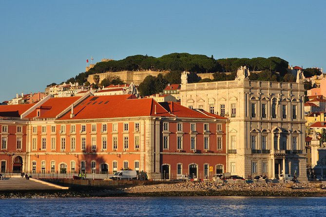 Lisbon Private Sailing Cruise, drink included (options: 2h, 3h, 4h, 6h or 8h) - Under the 25 de Abril Bridge: the bridge moment that feels like a viewpoint, not scenery