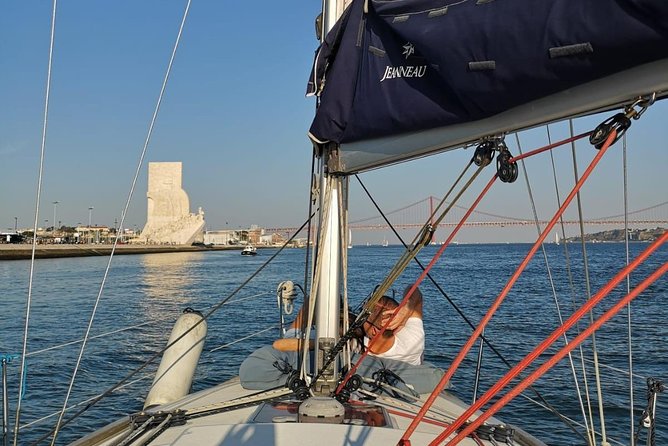 Lisbon Private Sailing Cruise, drink included (options: 2h, 3h, 4h, 6h or 8h) - Padrão dos Descobrimentos: symbols of the Age of Discovery, without museum fatigue
