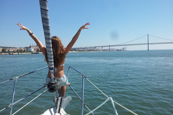 Lisbon Private Sailing Cruise with Locals - The 2-hour flow: how those repeated river-view stops work