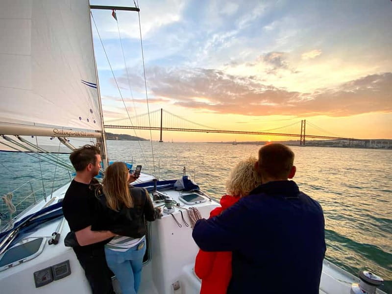 Lisbon: Private Sailing Experience with Locals - Getting aboard at Doca de Alcântara, Porta 1 (Gate 1)