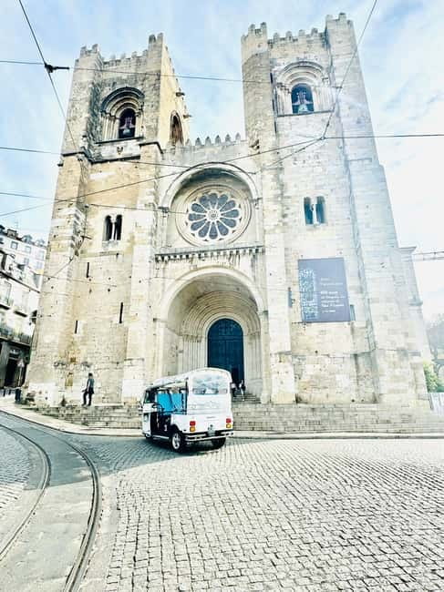 Lisbon: Private Sightseeing Full City Tour by TukTuk - Pantheon and Santa Justa: Photo Stops That Add Up