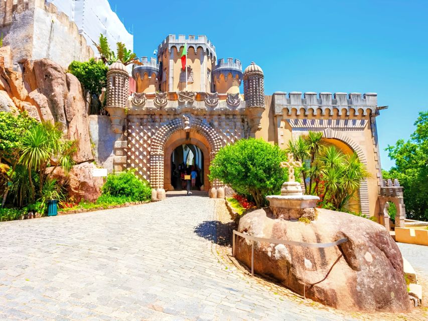 Lisbon: Private Sintra, Pena Palace, Cabo da Roca, & Cascais - What to Pack and What to Expect on Walking