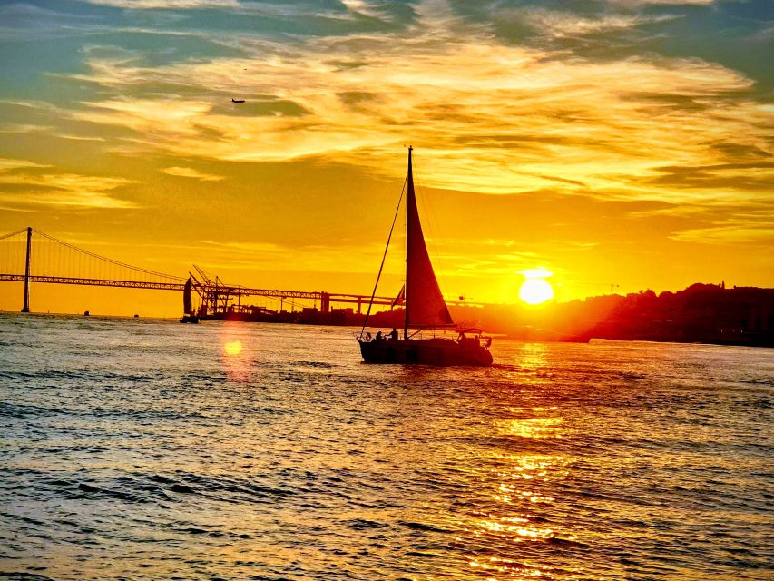 Lisbon: Private Sunset Cruise with Portuguese Wine - Key things I’d focus on