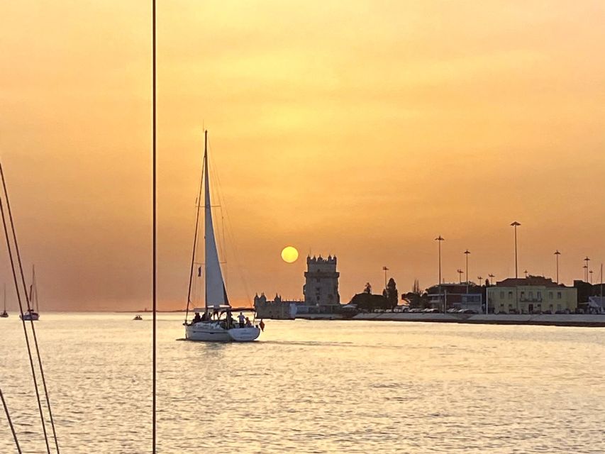 Lisbon: Private Tagus River Sunset Cruise on a Luxury Boat - Practical tips so your cruise feels smooth