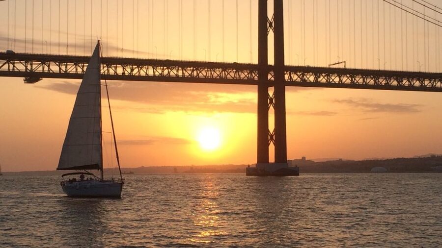 Lisbon: Private Tagus River Sunset Cruise on a Luxury Boat - The Tagus route: Belém Tower, Discoveries, Jerónimos, and MAAT