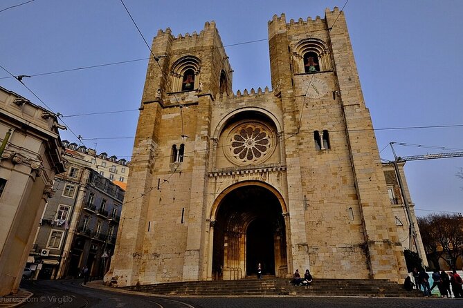 Lisbon Private Tour (2 Hours) by Electric Tuk Tuk - Portas do Sol viewpoint: the photo payoff stop