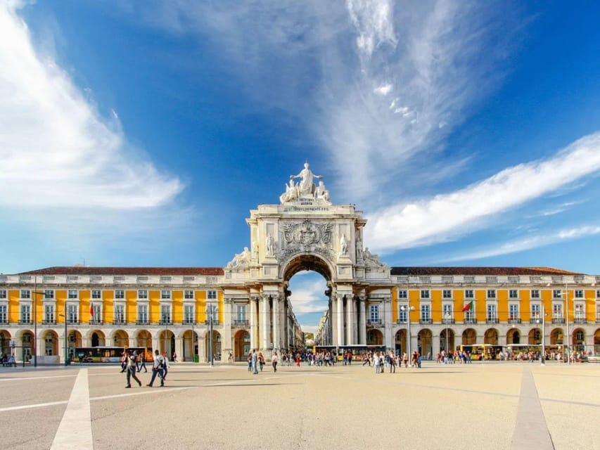 Lisbon: Private Tour by Tuk Tuk - Praca do Comercio: your big finish by the riverfront