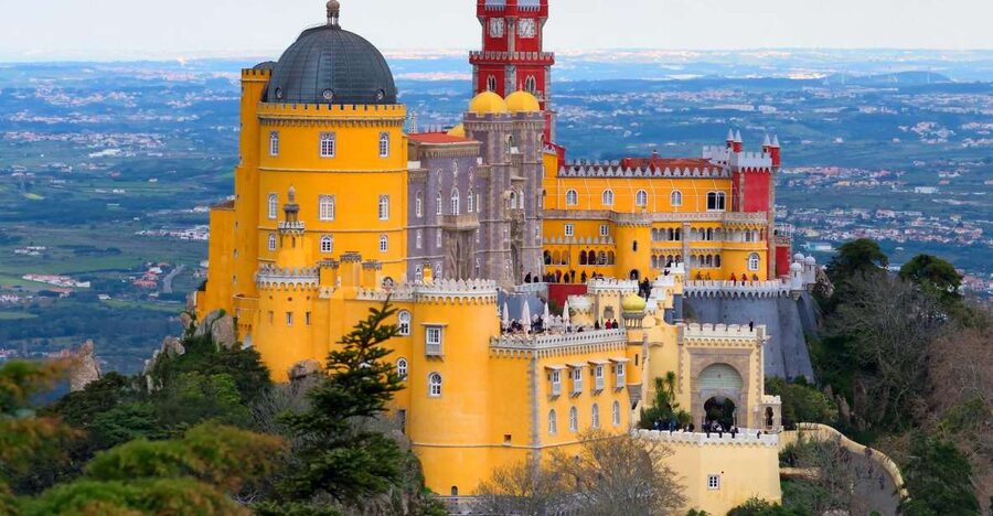 Lisbon: Private Tour Sintra, Cabo da Roca and Cascais - Pena Palace on its rock: what you’ll see and how to enjoy it