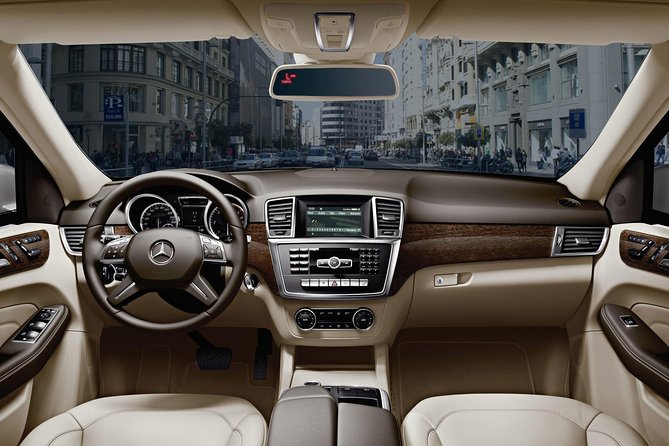Lisbon Private Transfer from Lisbon city centre to Lisbon Airport - Quick hits before you book