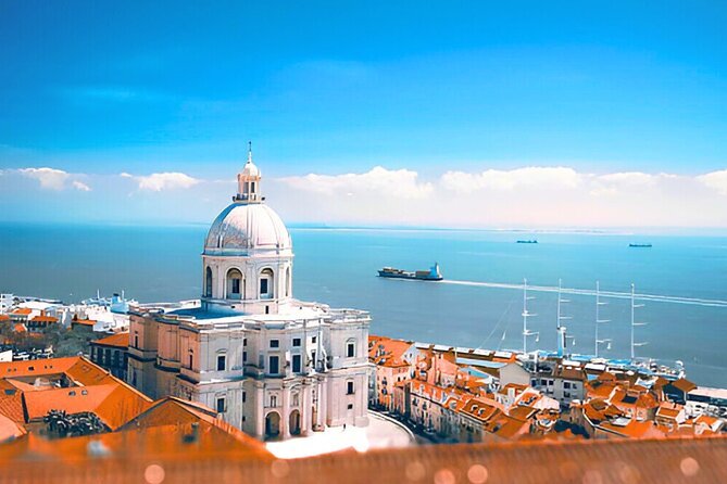 Lisbon: Private Tuk-Tuk City Tour - Key moments that make this tuk-tuk tour worth it