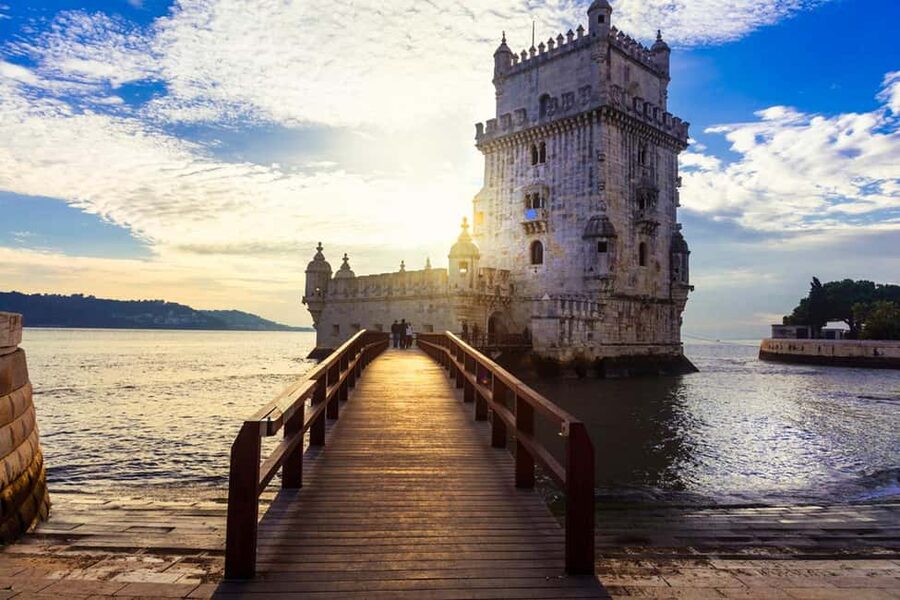 Lisbon: Private Tuk-Tuk City Tour With Local Guide - Key things to know before you go
