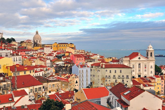 Lisbon Private Tuk Tuk Tour and Hotel Pickup: 2, 3, or 4 Hours - Miradouros at Senhora do Monte and Portas do Sol: the view payoff