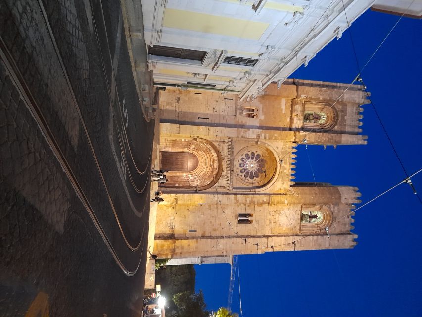 Lisbon: Private Tuk-Tuk Tour for 2 hours - Santa Justa Lift: Photos Now, Tickets Later