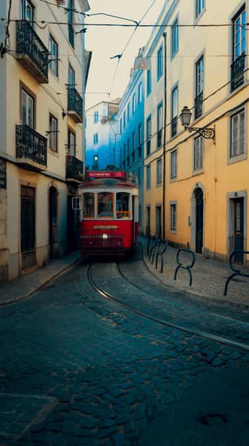 Lisbon: Private Tuk-Tuk Tour of Old Town & Scenic Viewpoints - Fado Museum and Chafariz d’El-Rei: Lisbon’s identity in two quick hits