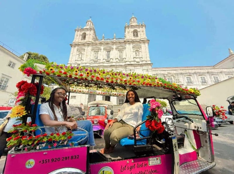 Lisbon: Private Tuk-Tuk Tour of Old Town & Scenic Viewpoints - Lisbon on four wheels: why this tuk-tuk format works