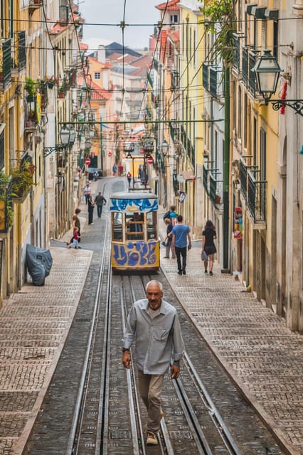 Lisbon: Private Walking Tour with a Local Guide - Lisbon Cathedral and Santo António de Lisboa: quick visits with strong local meaning