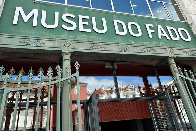 Lisbon Royal Views Small Group Tour with St George Castle Entry - Price and value: why about $51.61 can make sense