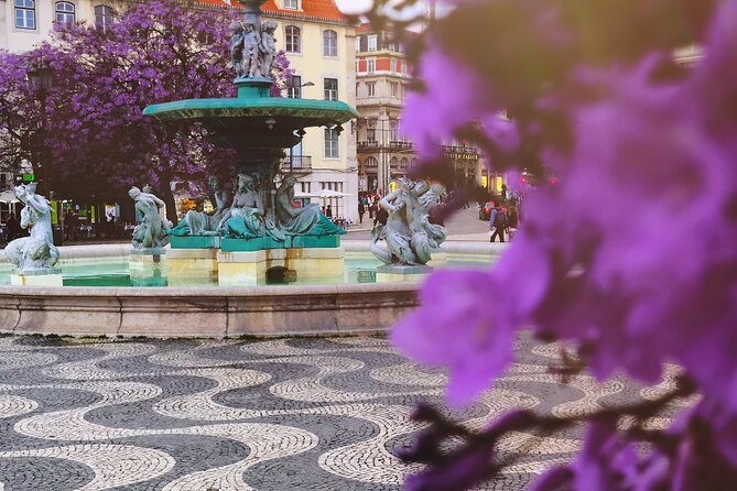 Lisbon's 7 Hills on Tuk-Tuk - St. Anthony to Portas do Sol: starting where Lisbon feels oldest