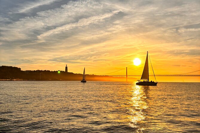 Lisbon's Iconic Waterfront by Sail - Paulo Calado’s Narration: History You Can Actually Follow