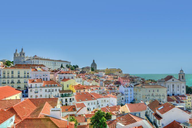 Lisbon’s Wonders – The capital Private Tour - Baixa Pombalina and Terreiro do Paço: architecture walk plus ginginha