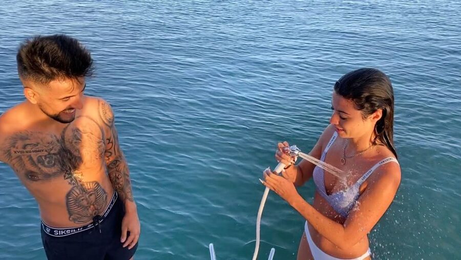 Lisbon: Sailboat Beach Tour - Onboard comfort: crew, snacks, showers, and that playlist-friendly vibe