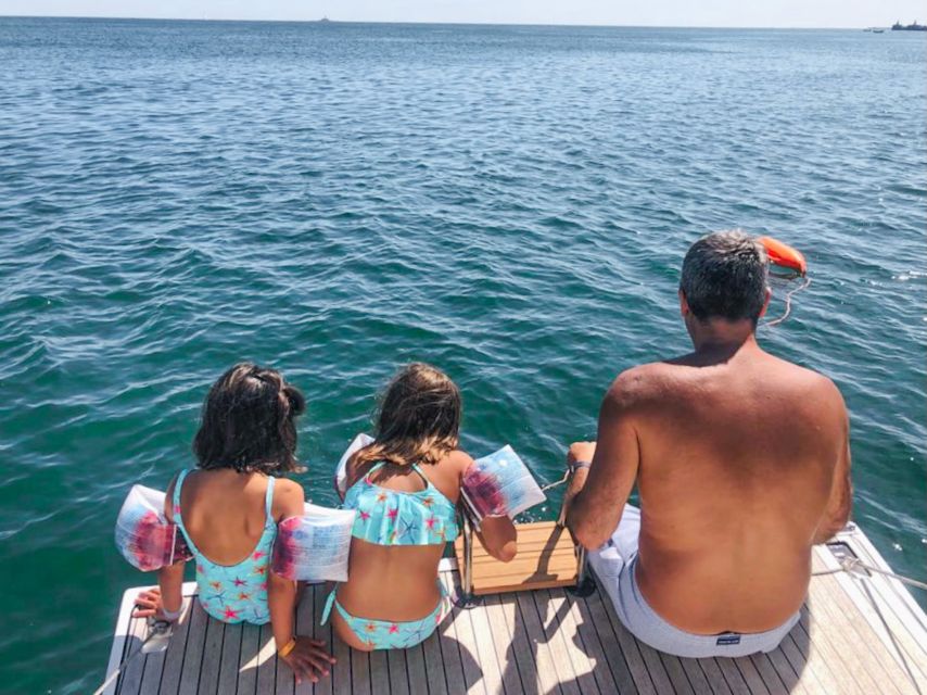 Lisbon: Sailboat Beach Tour - FAQ