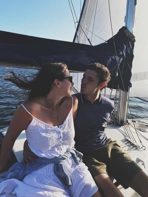 Lisbon: Sailboat Tour along the Coast,Sunset & Tasting - Who Should Book This Sunset Sail (and Who Should Skip It)