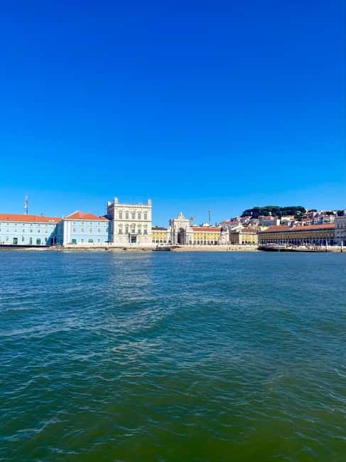 Lisbon: Sailboat Tour along the Coast,Sunset & Tasting - Practical Comfort Tips Before You Go