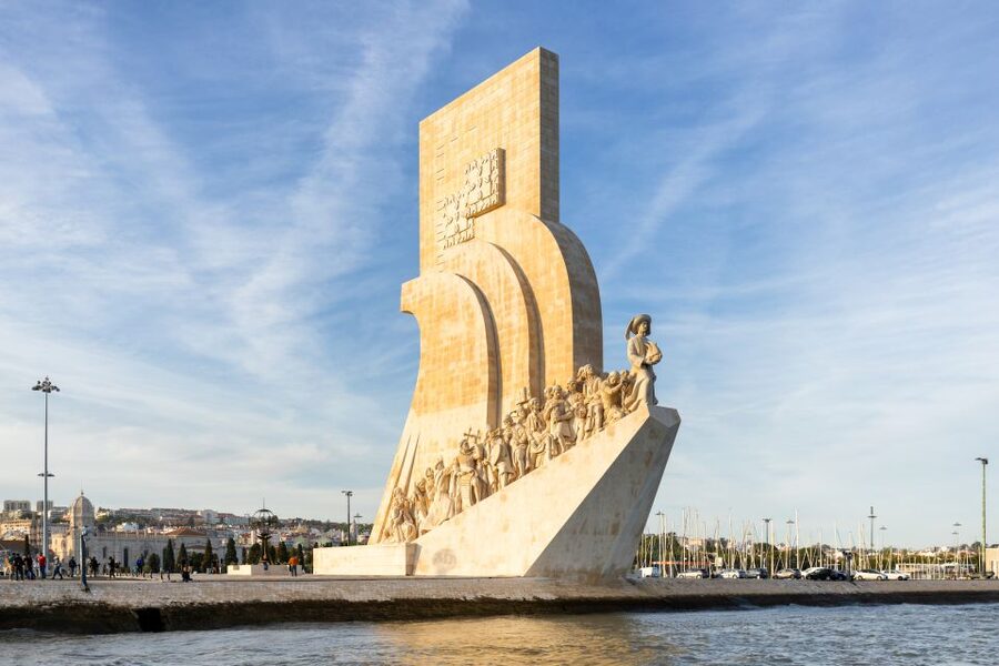 Lisbon: Sailing Tour on the Tagus River - Sunset Option: Romantic Sky Without the Long Wait Around Town