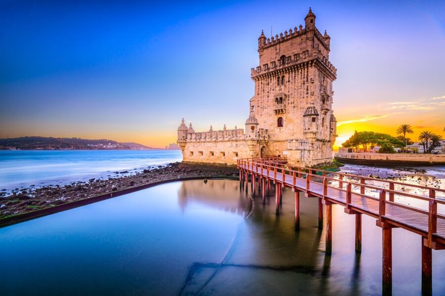 Lisbon: Saint George's Castle Entry & City Self-Guided Tours - Inside the castle: Ulysses Tower, King Manuel I, and Santa Luzia