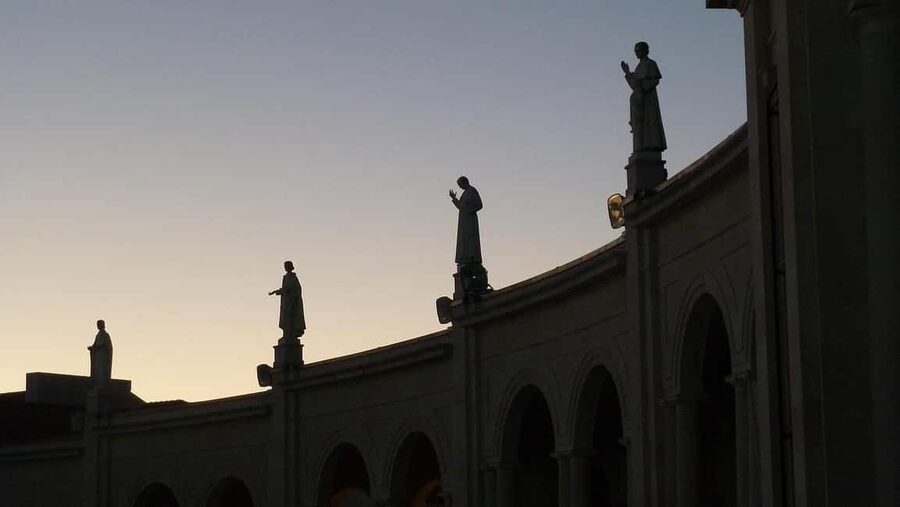 Lisbon: Sanctuary Fátima & Little Shepperd Town Guide Tour - Basilica of the Holy Trinity and the Museu de Cera: old and new in the same breath
