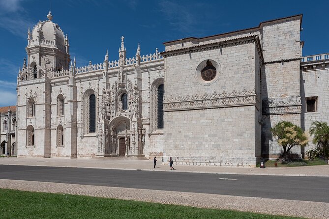 Lisbon See-it-All Half Day Private Tour - Belém Tower: A River Fortress with Big-Symbol Energy