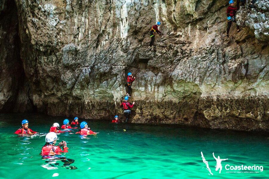 Lisbon: Sesimbra/Arrábida Natural Park Coasteering Adventure - Coasteering in Arrábida: what this 4–5 hour adventure feels like