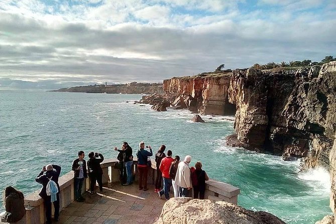 Lisbon: Sintra, Pena, Cabo da Roca Coast & Cascais Tour - Cascais free time: a real break from the crowds