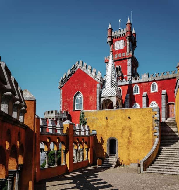 Lisbon: Sintra, Pena, Moorish Castle, Cabo Da Roca & Cascais - The Sintra Town Break: Lunch and Reset Without Losing Momentum