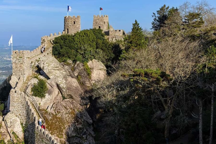 Lisbon: Sintra, Pena, Moorish Castle, Regaleira & Cascais - Sintra Old Town Break: Pastries as Fuel, Not an Afterthought